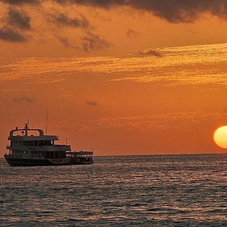 Keyla Inn Thulusdhoo Bagian luar foto