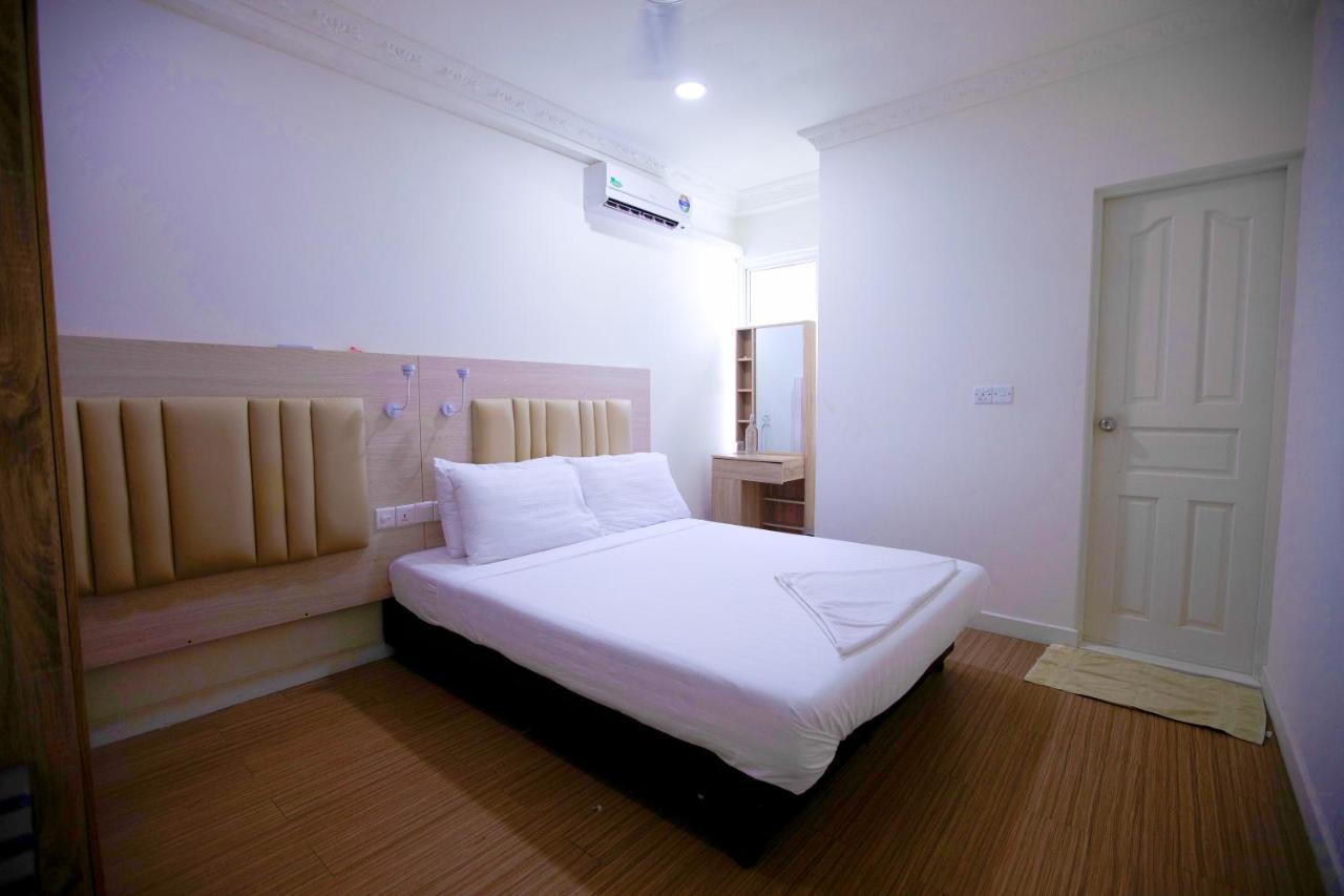Keyla Inn Thulusdhoo Bagian luar foto
