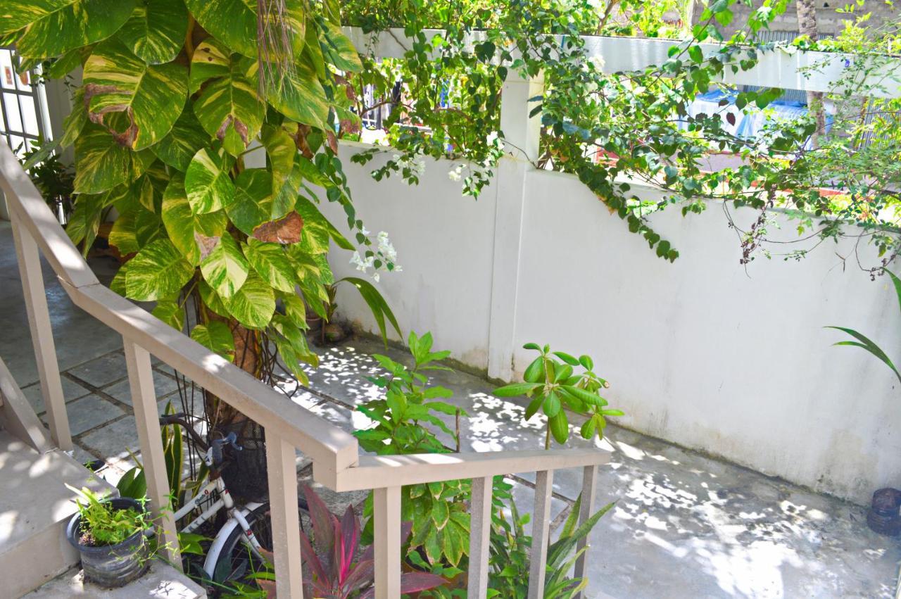 Keyla Inn Thulusdhoo Bagian luar foto