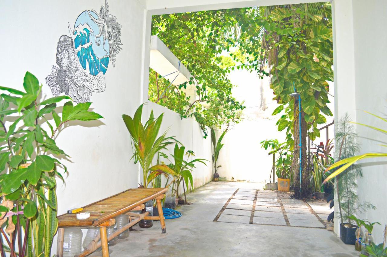 Keyla Inn Thulusdhoo Bagian luar foto